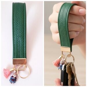 Jane Bunny Green faux leather key holder